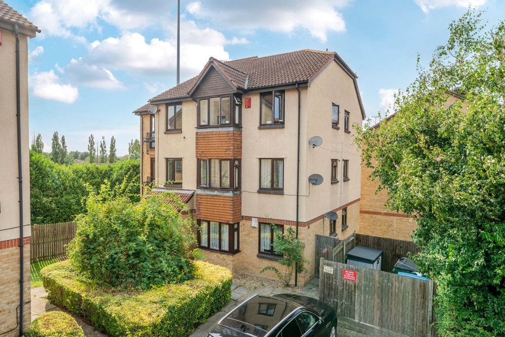 Property photo 1 of 10 1335347-3-68922F9...