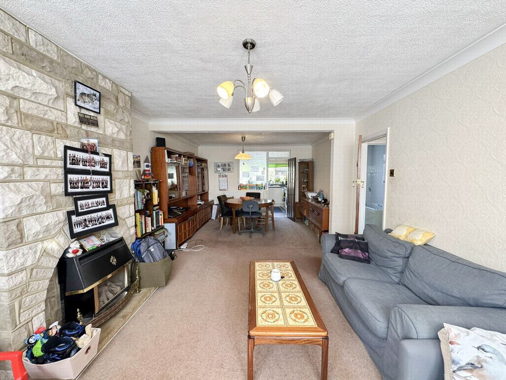 Property photo 3 of 11 Photo 3
