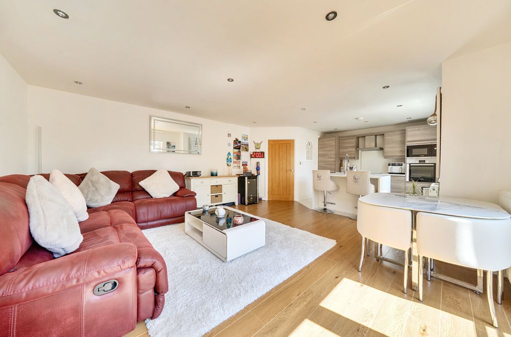 Property photo 3 of 20 1465131-14-6A1582...