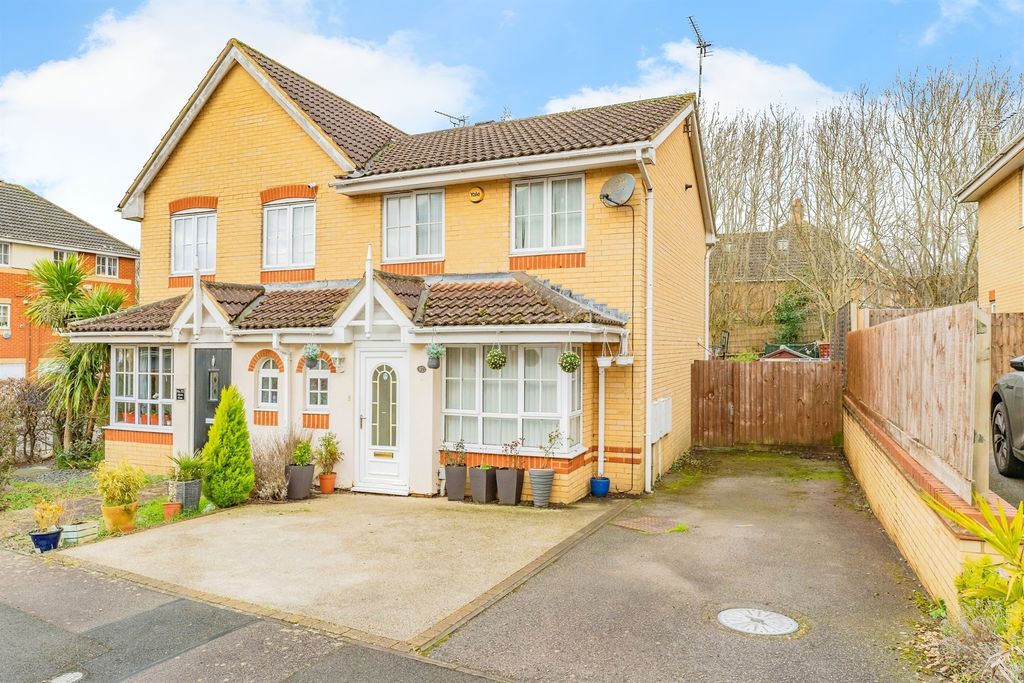 Property photo 1 of 16