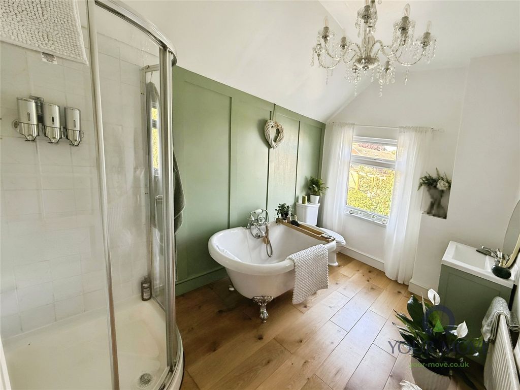 Property photo 3 of 12 Picture No. 02