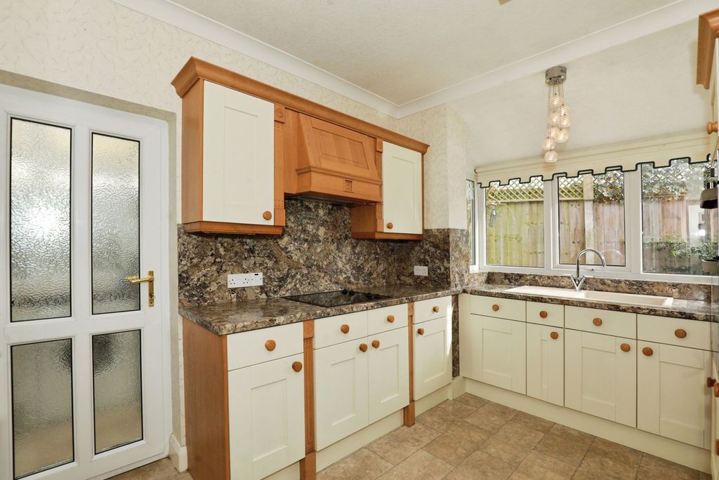 Property photo 3 of 15 Pbox-Img.Jpg