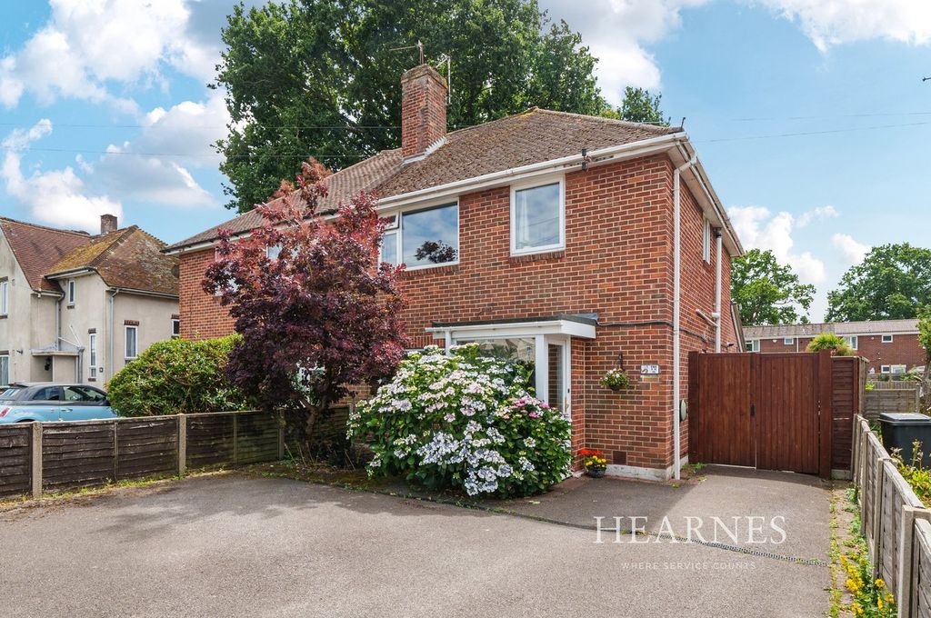 Property photo 1 of 17
