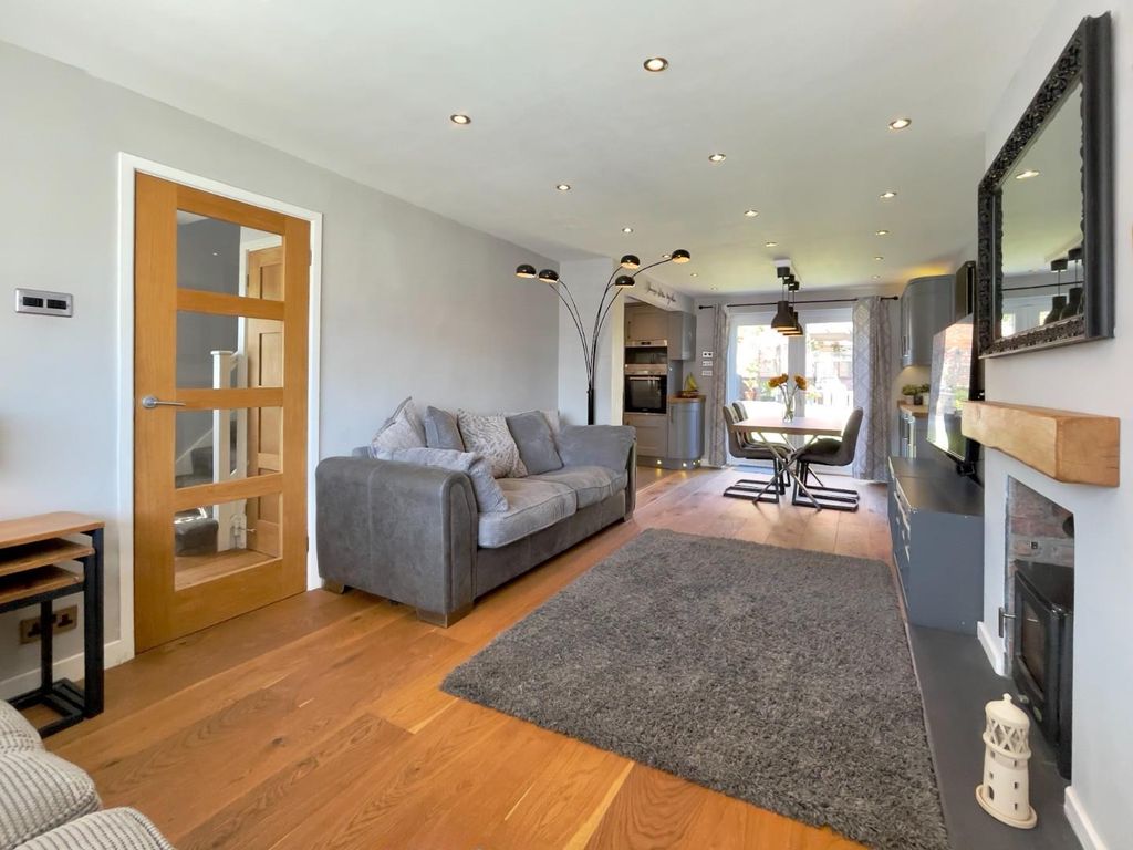 Property photo 3 of 33 Open Plan Living/Dining Room