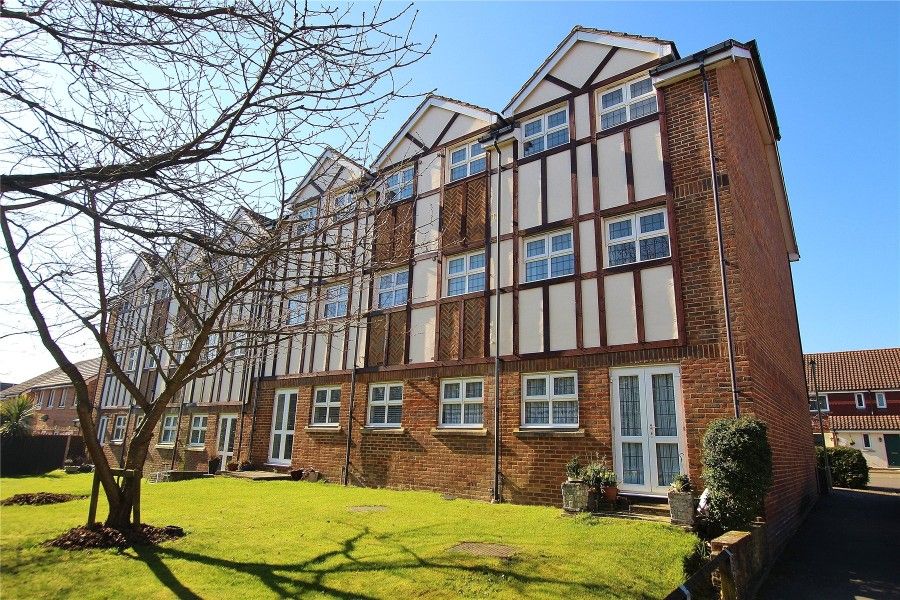 Property photo 1 of 8