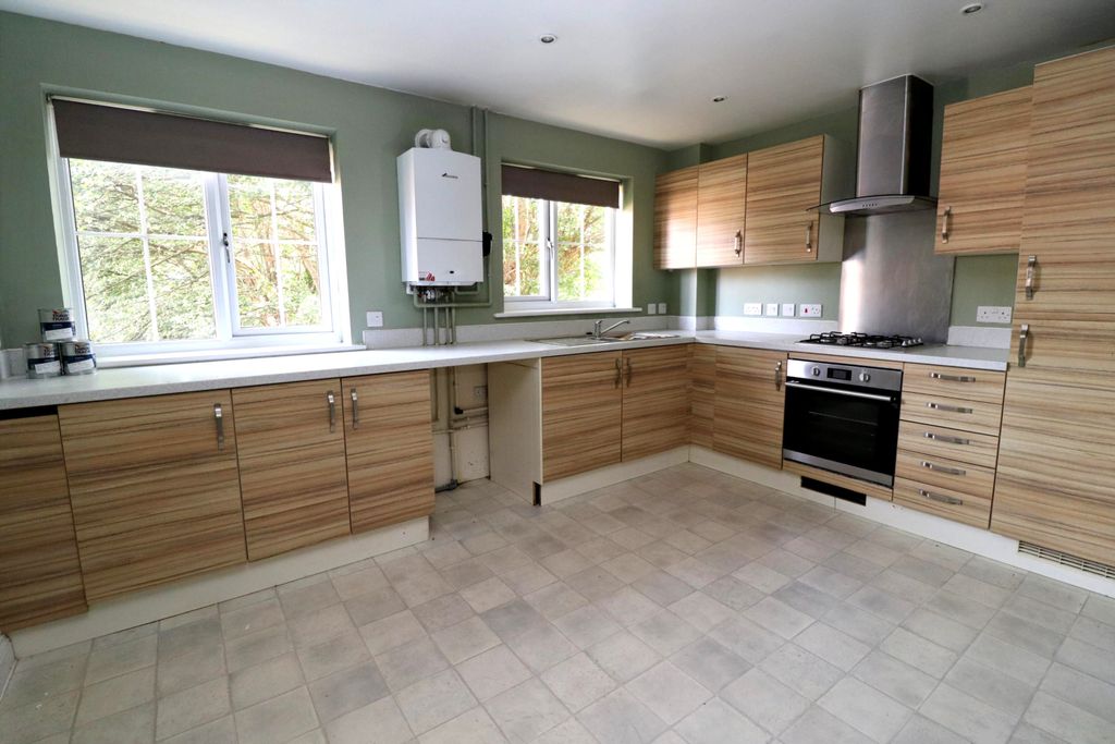 Property photo 2 of 7 1