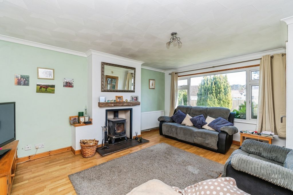 Property photo 3 of 20 Pbox-Img.Jpg