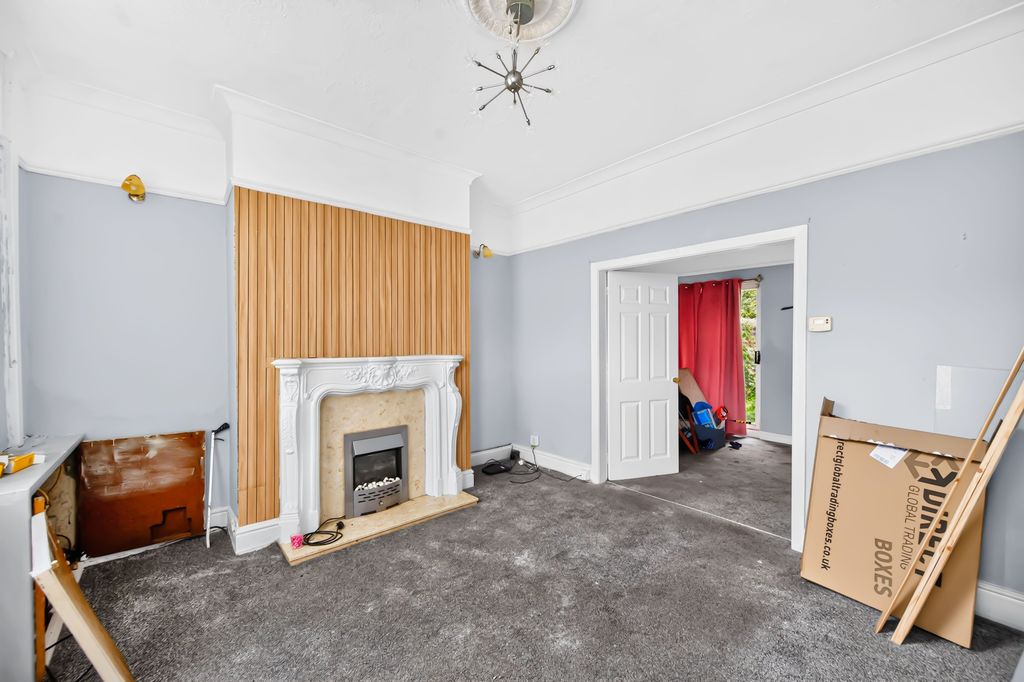 Property photo 3 of 20