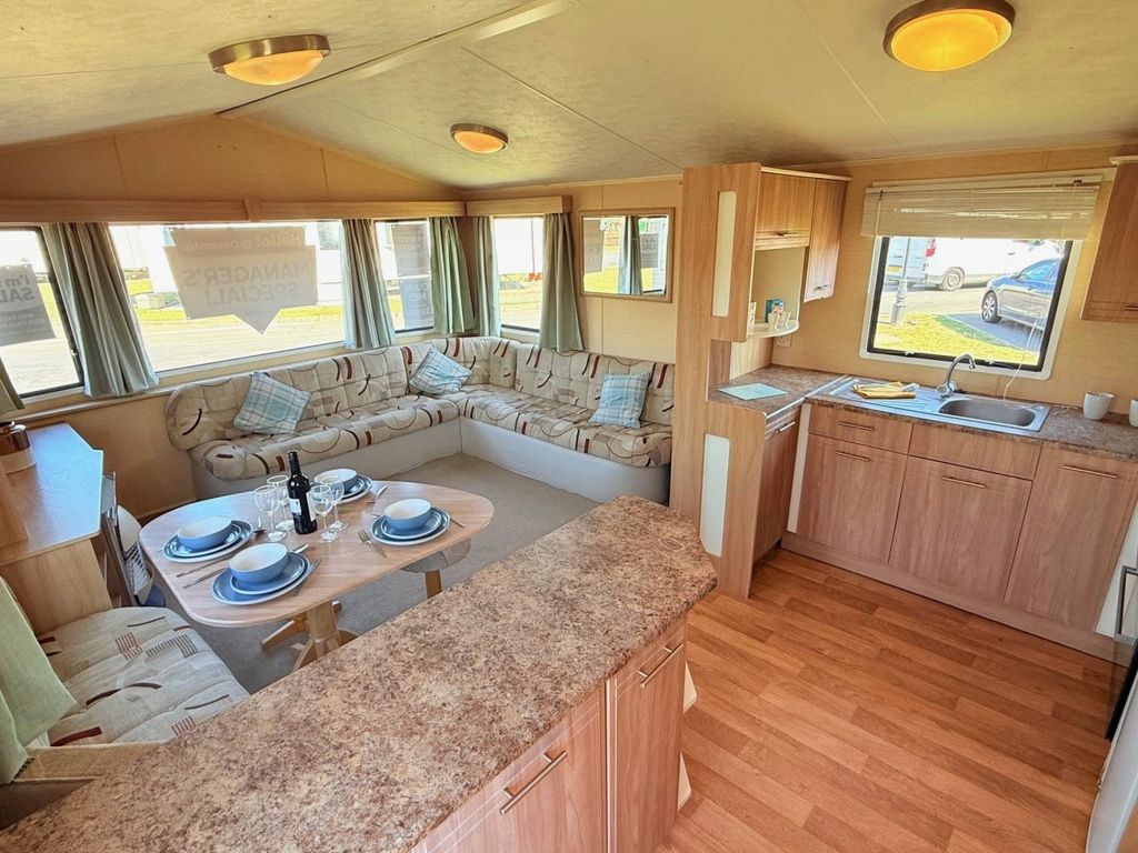 Property photo 1 of 6 Willerby Rio 2010 Car0064305 111055131.Jpeg