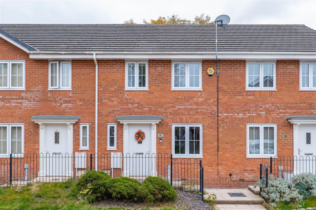 Property photo 1 of 22 Front External