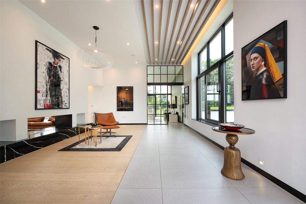 Property photo 3 of 14 Reception Hall
