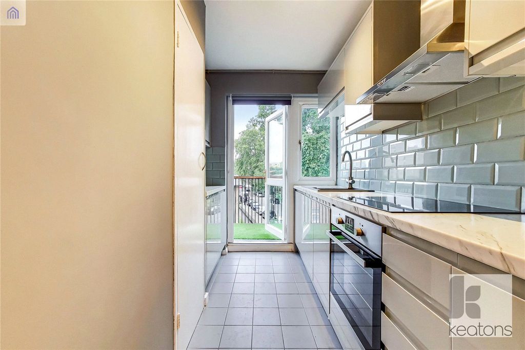 Property photo 3 of 13 Kitchen