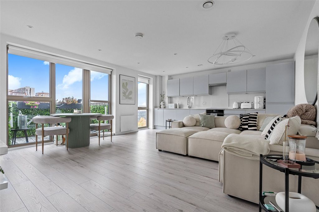 Property photo 1 of 14 Picture No. 16