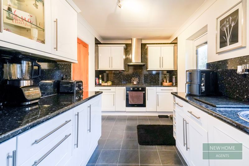 Property photo 2 of 22 Photo 13