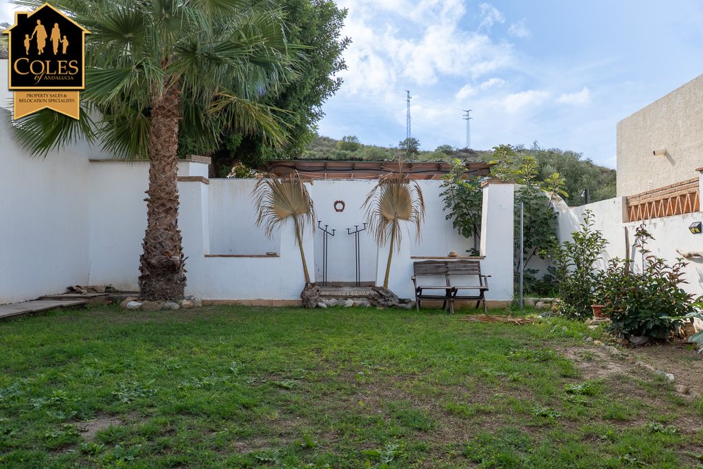 Property photo 3 of 25