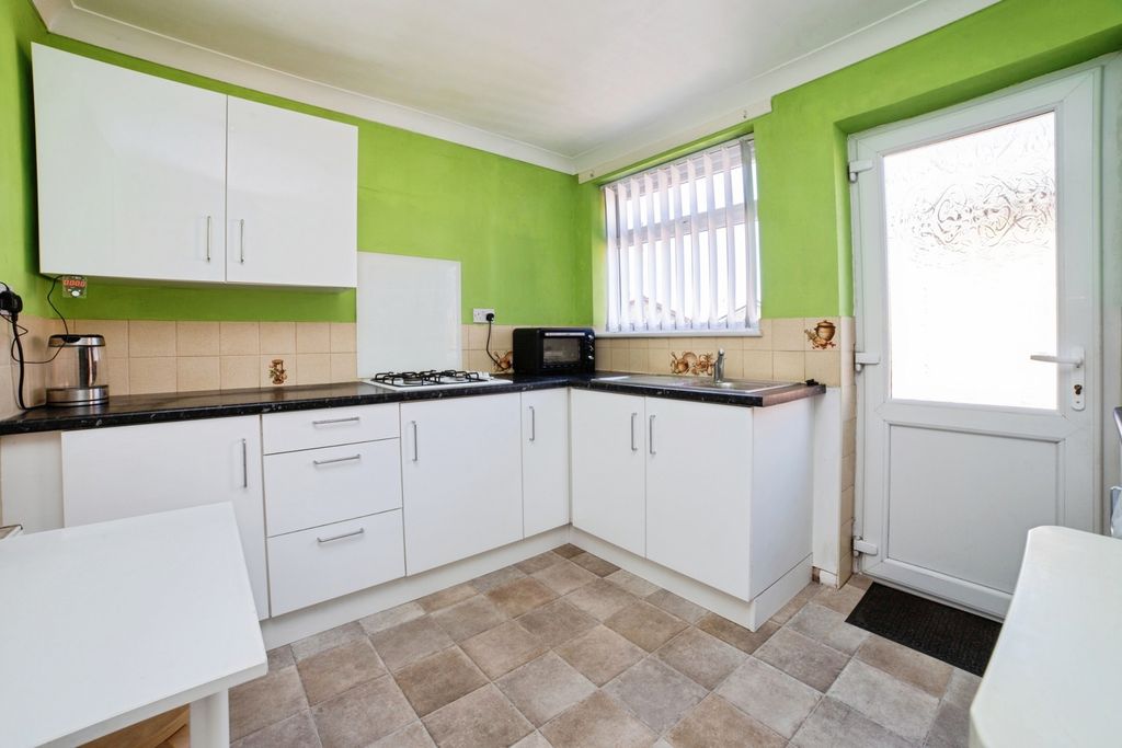 Property photo 2 of 17 Pbox-Img.Jpg