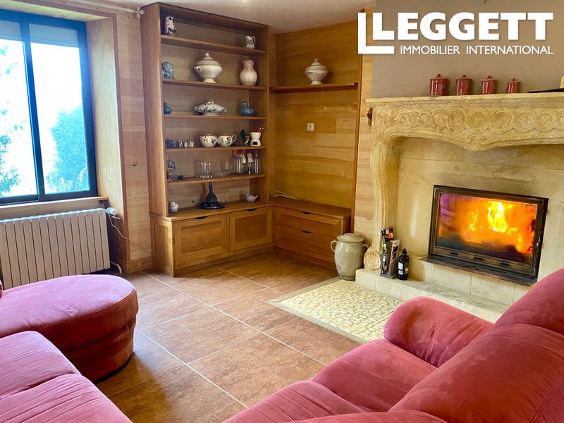 Property photo 2 of 10