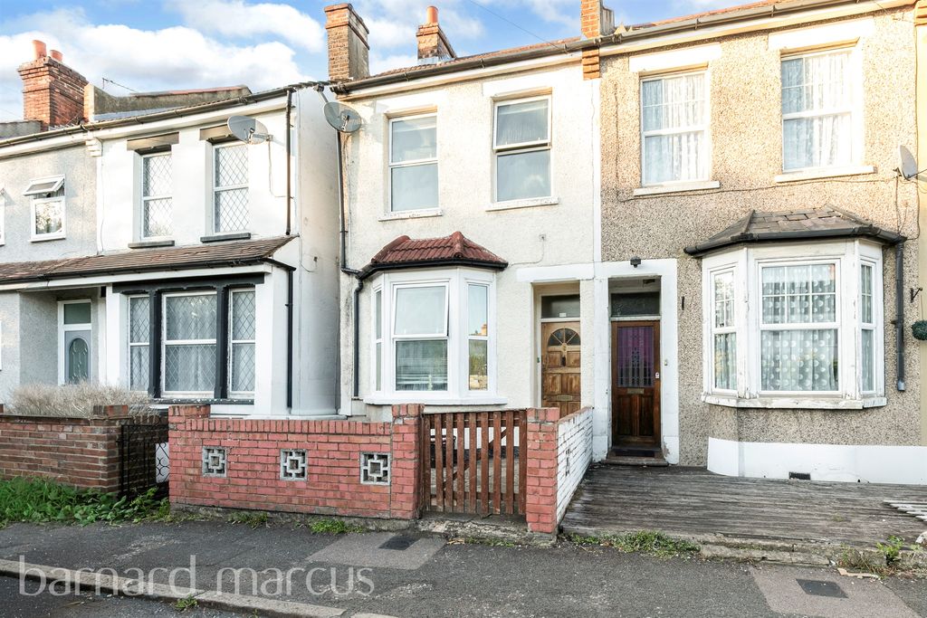 Property photo 1 of 12