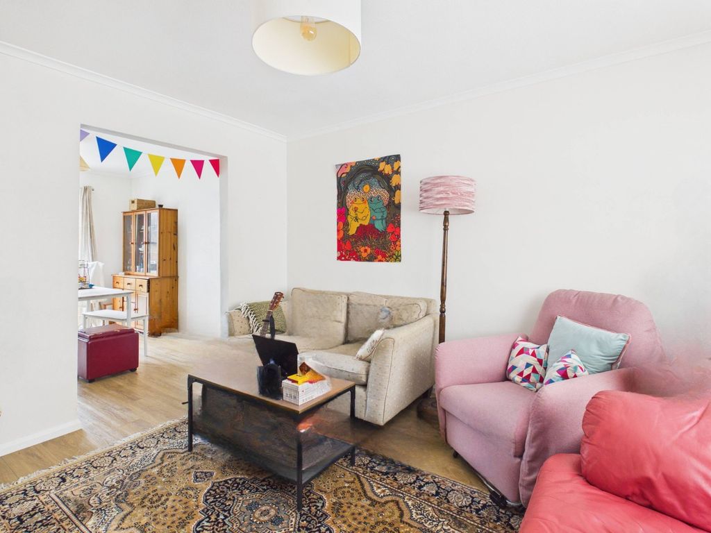 Property photo 2 of 12 Picture No. 10