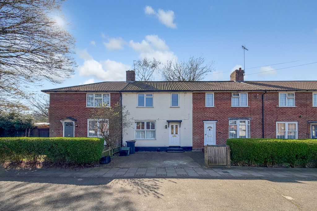 Property photo 1 of 18