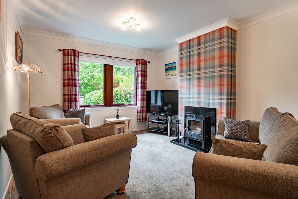 Property photo 2 of 45