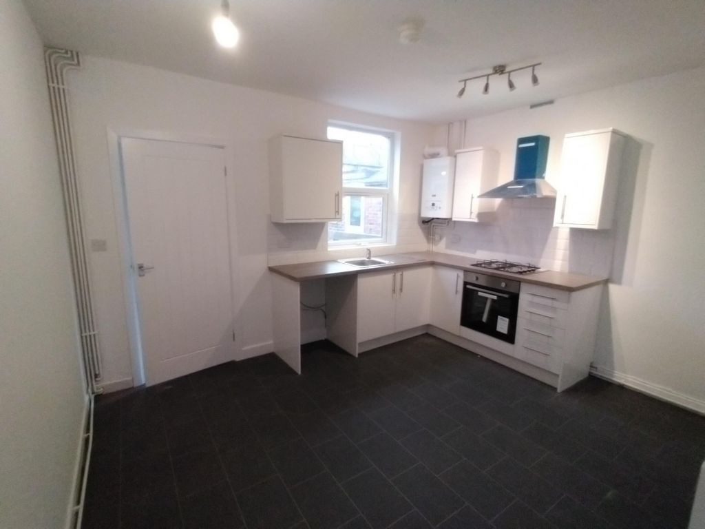 Property photo 3 of 9 (Main)