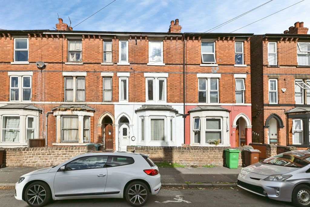 Property photo 1 of 18 Pbox-Img.Jpg