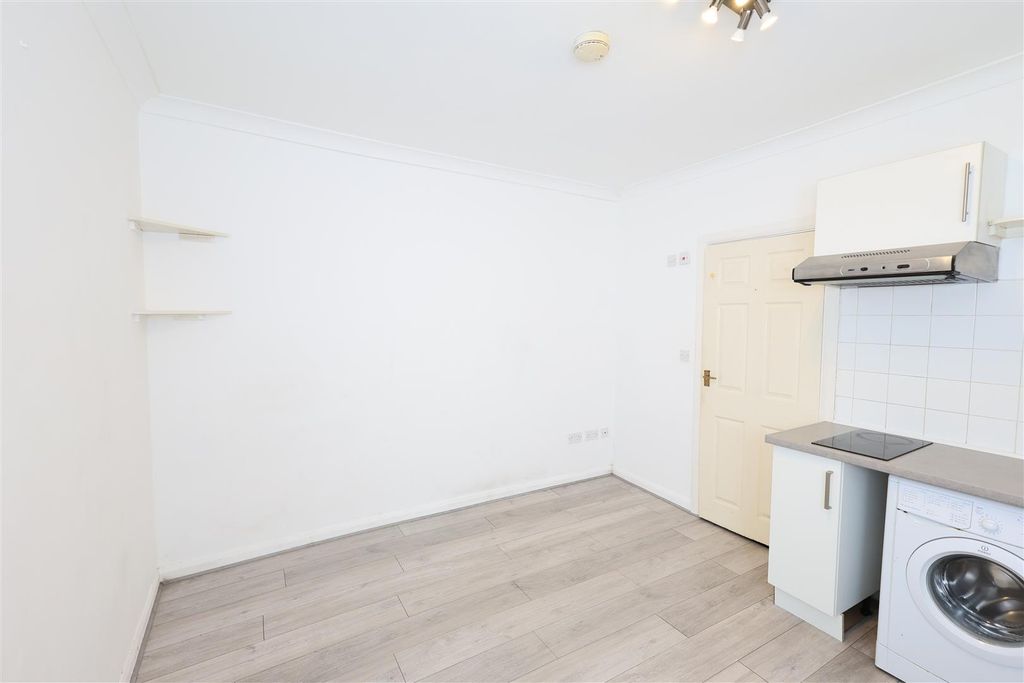 Property photo 2 of 6 Img_3552.Jpg