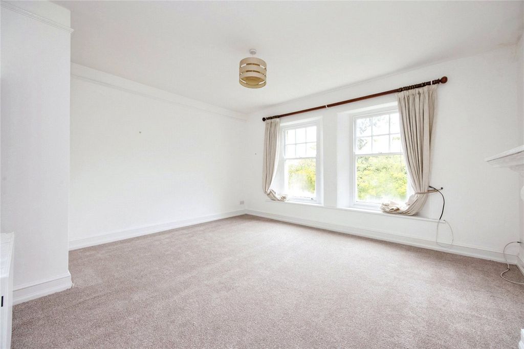 Property photo 3 of 17 Picture No. 09