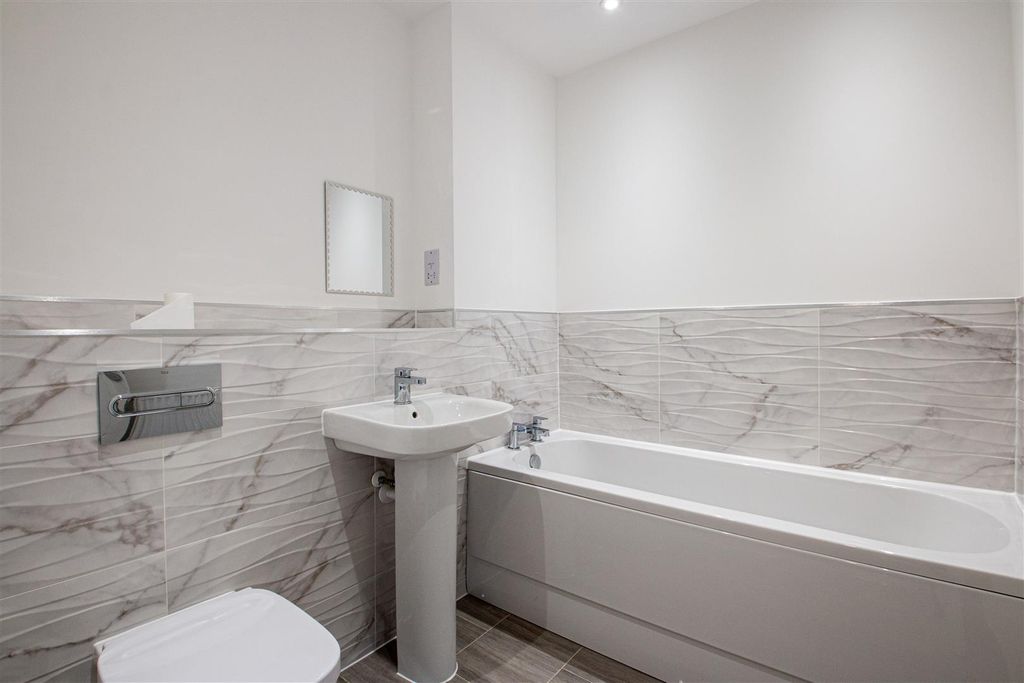 Property photo 3 of 14 7Hali_8.Jpg