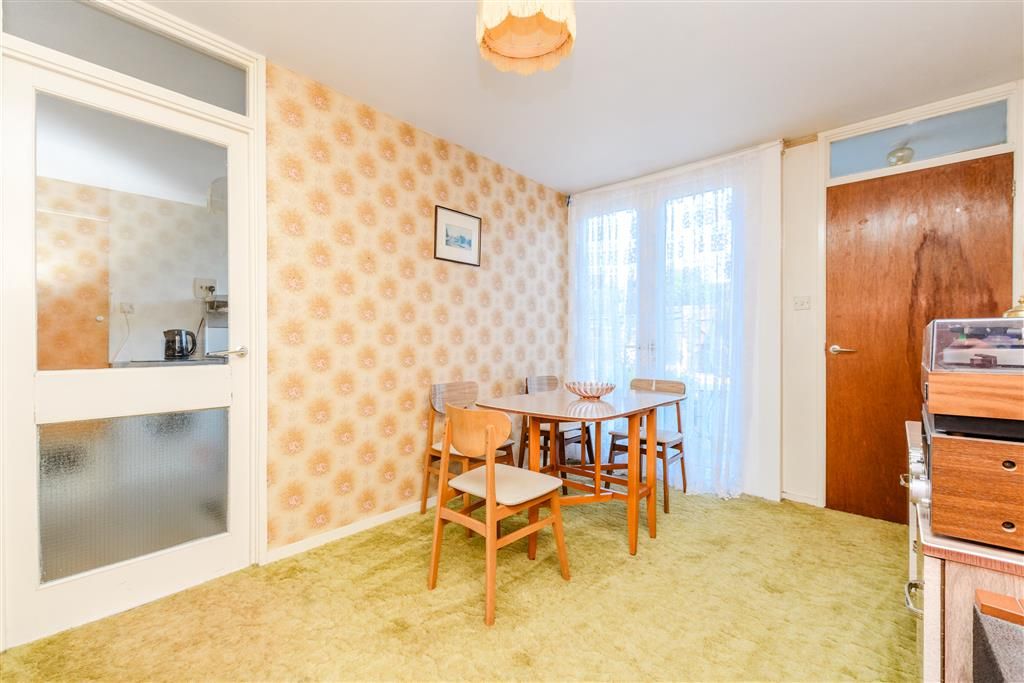 Property photo 3 of 9 Dining Area