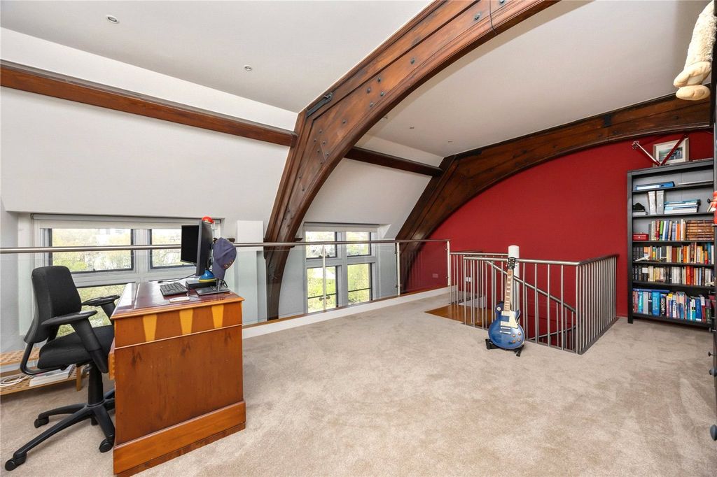 Property photo 3 of 18 Picture No. 03