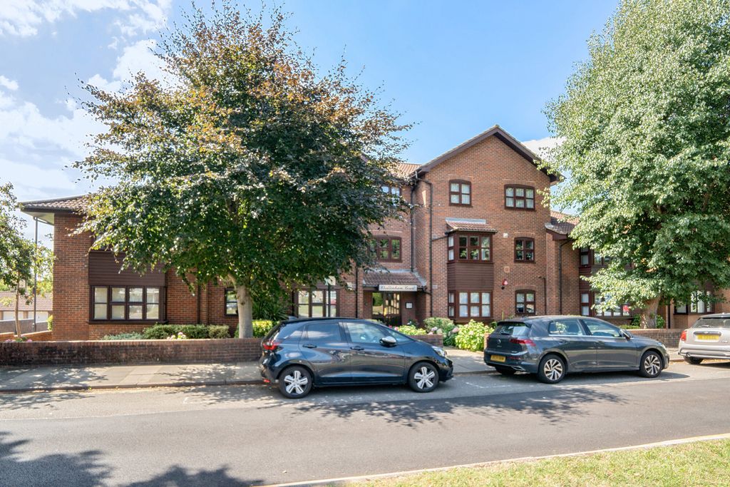 Property photo 1 of 16 1328190-21-6895F2...