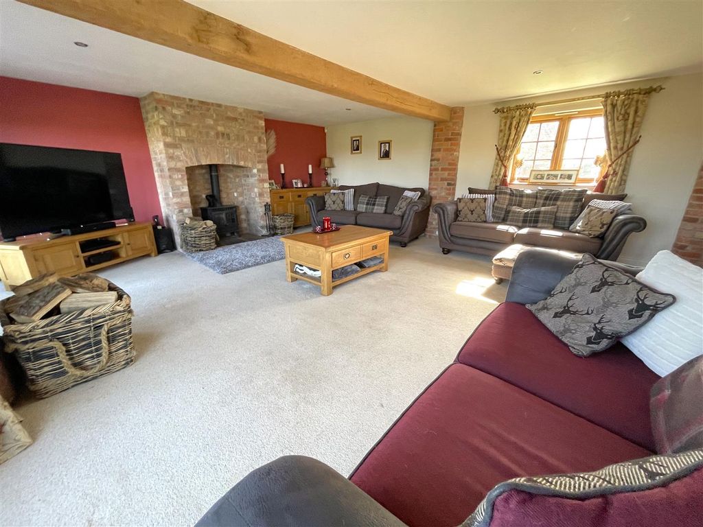 Property photo 3 of 26