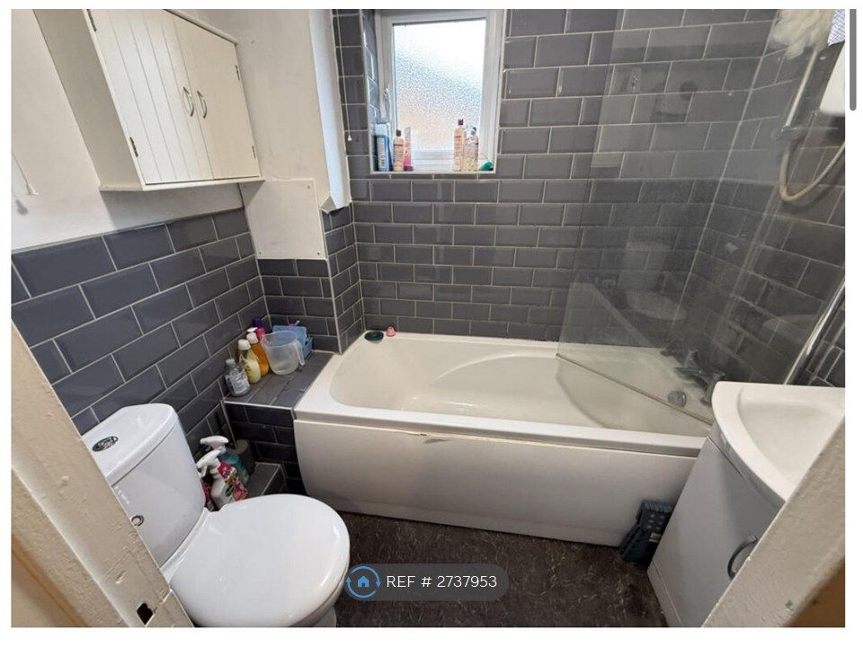 Property photo 3 of 4