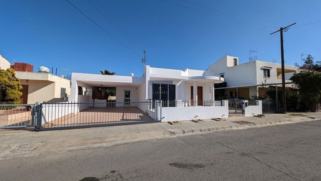 Property photo 1 of 29