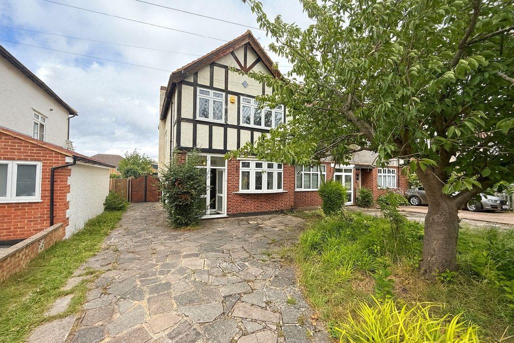 Property photo 1 of 14 House