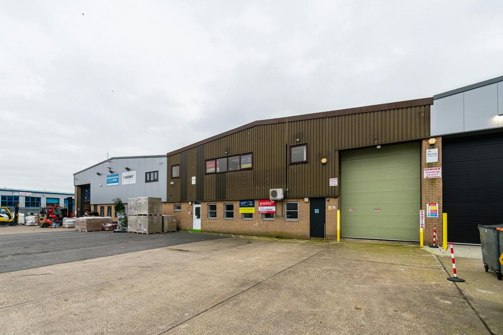 Property photo 1 of 6 2.Jpg