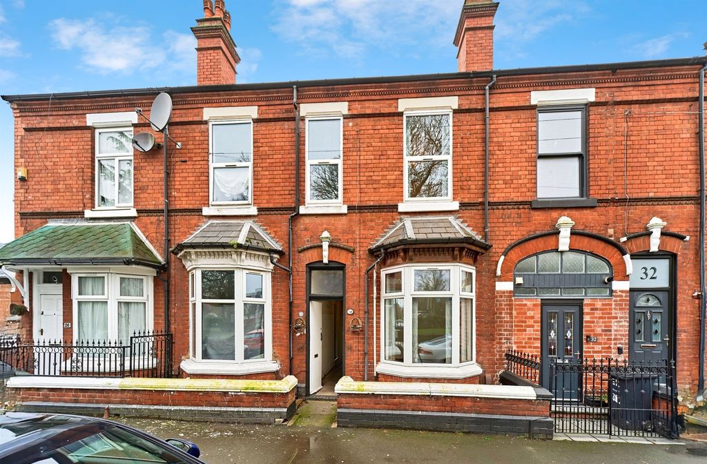 Property photo 1 of 17