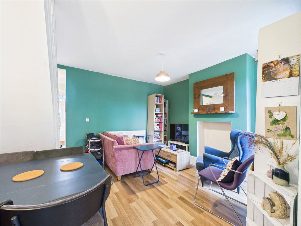 Property photo 3 of 17 Picture No. 21