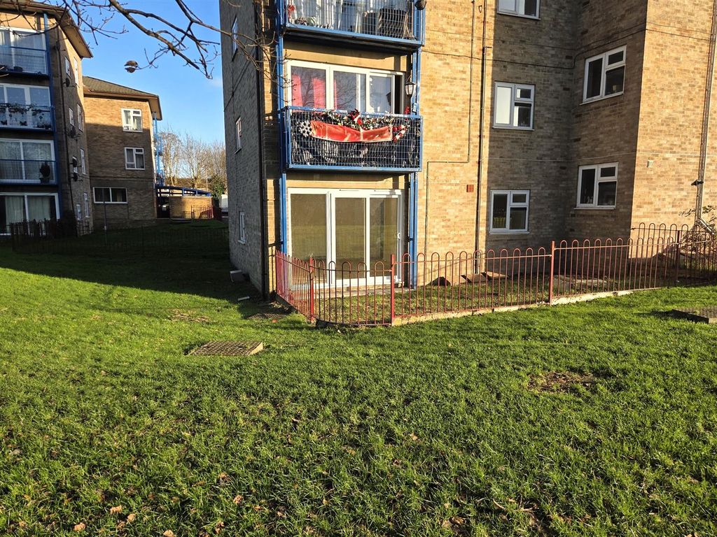 Property photo 2 of 9 1 Bailey House - Close.Jpg