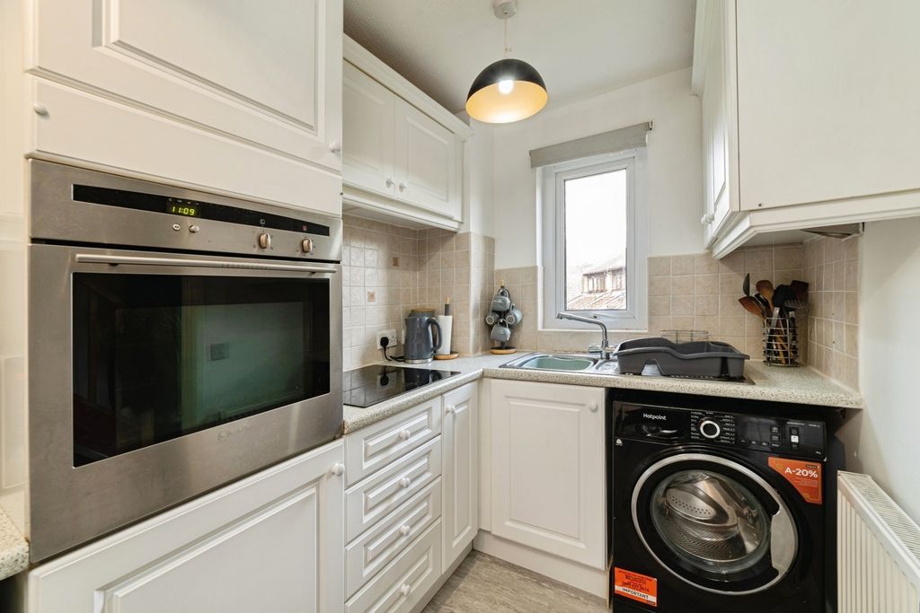 Property photo 3 of 15 Pbox-Img.Jpg