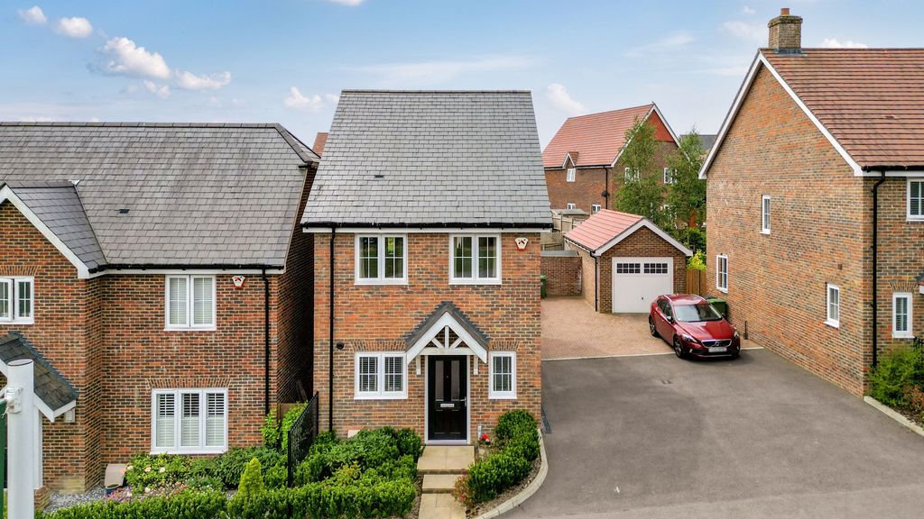 Property photo 1 of 13