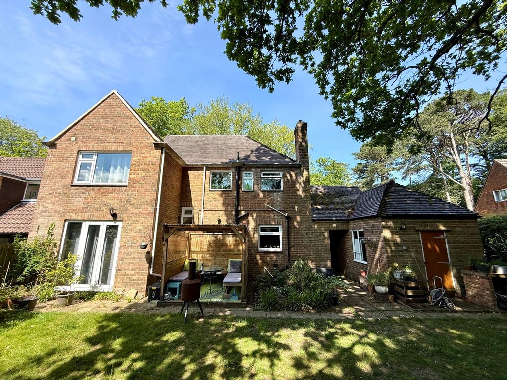 Property photo 2 of 9 Picture No. 10
