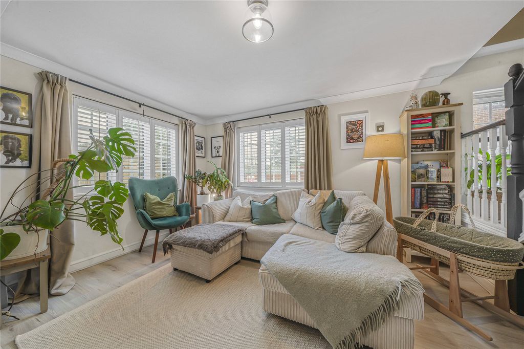 Property photo 2 of 15 Picture No. 27