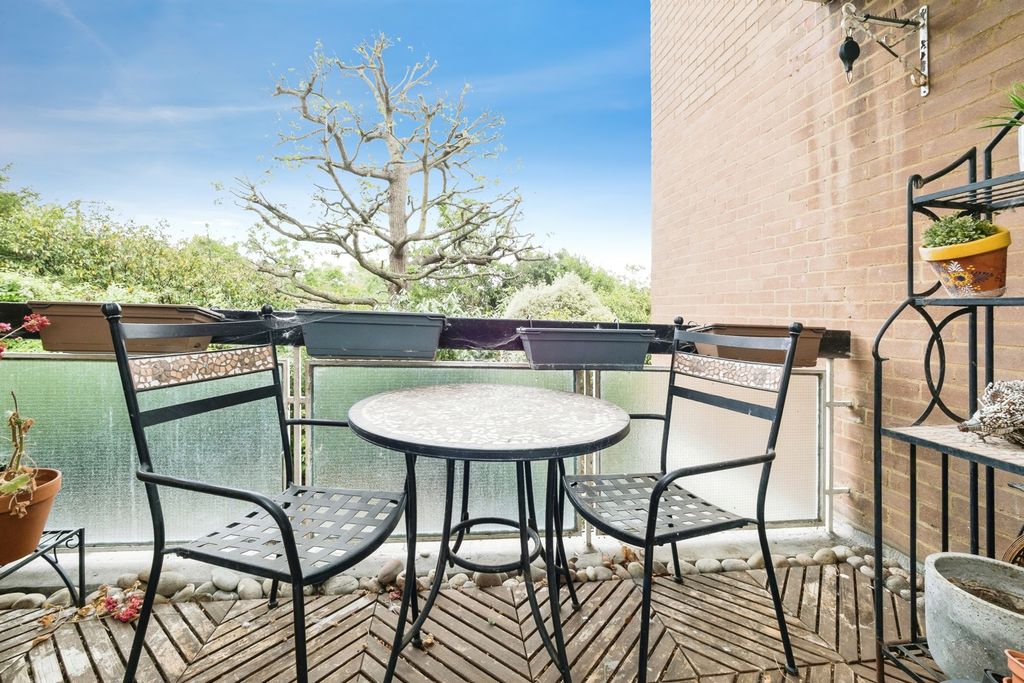 Property photo 3 of 18 Pbox-Img.Jpg