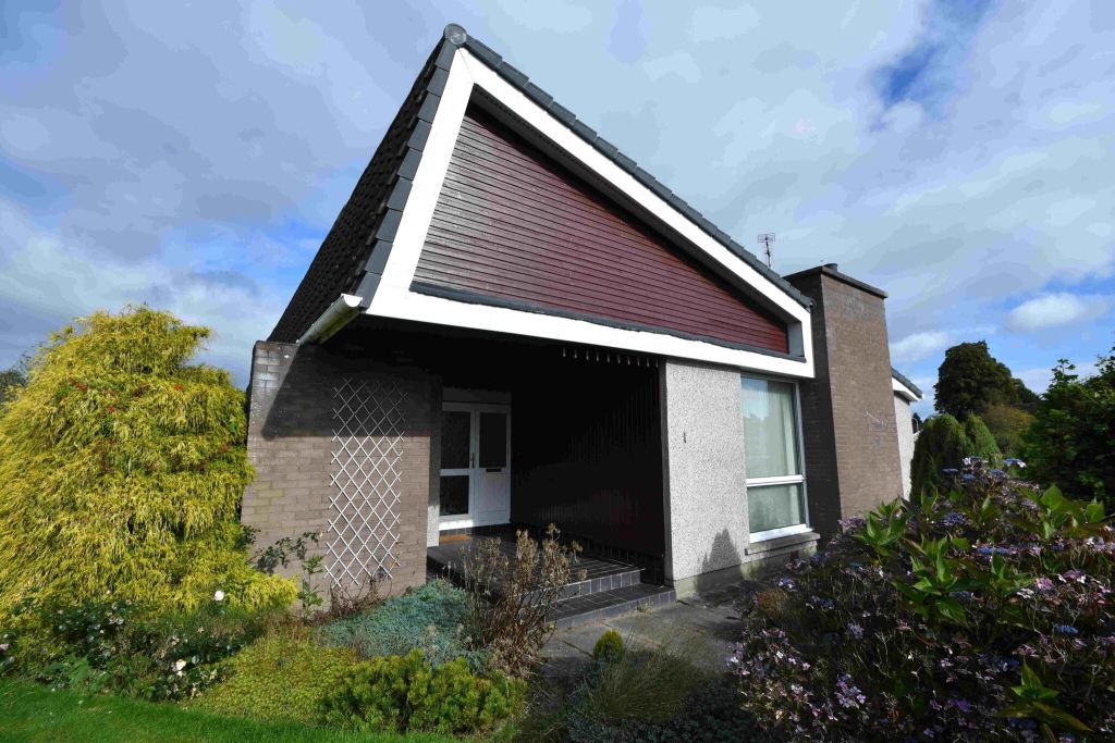 Property photo 1 of 12 Photo