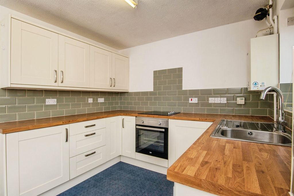 Property photo 3 of 17