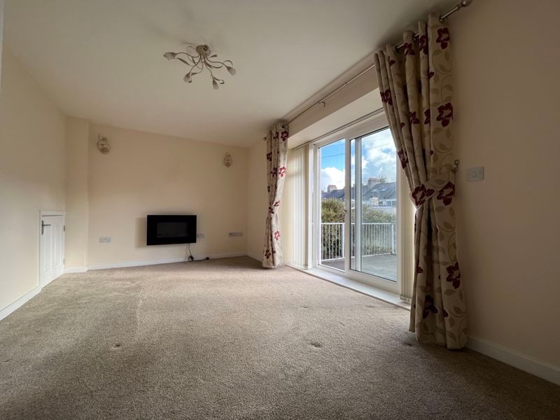 Property photo 2 of 13 Photo 10