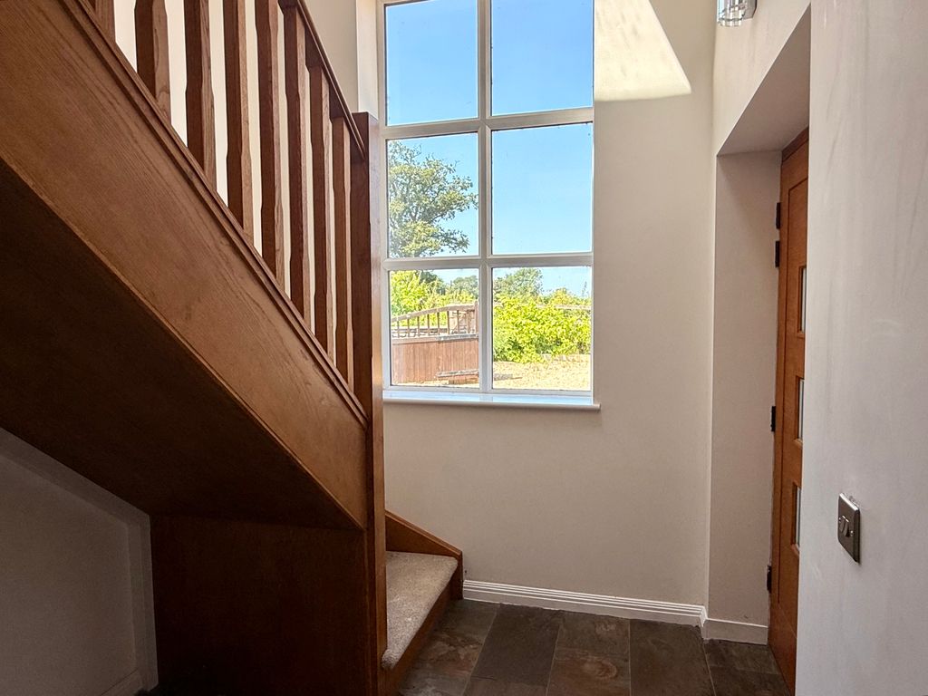 Property photo 3 of 21 Img_5577